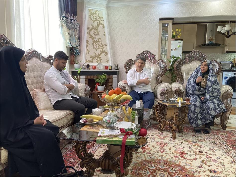 دیدار صمیمانه با فرزندان شهدای هشت سال دفاع مقدس در استان البرز