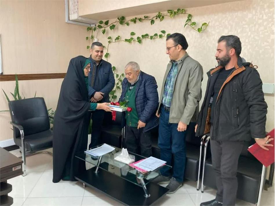 دیدار مدیر استان البرز با 3 جانباز سرافراز استان البرز
